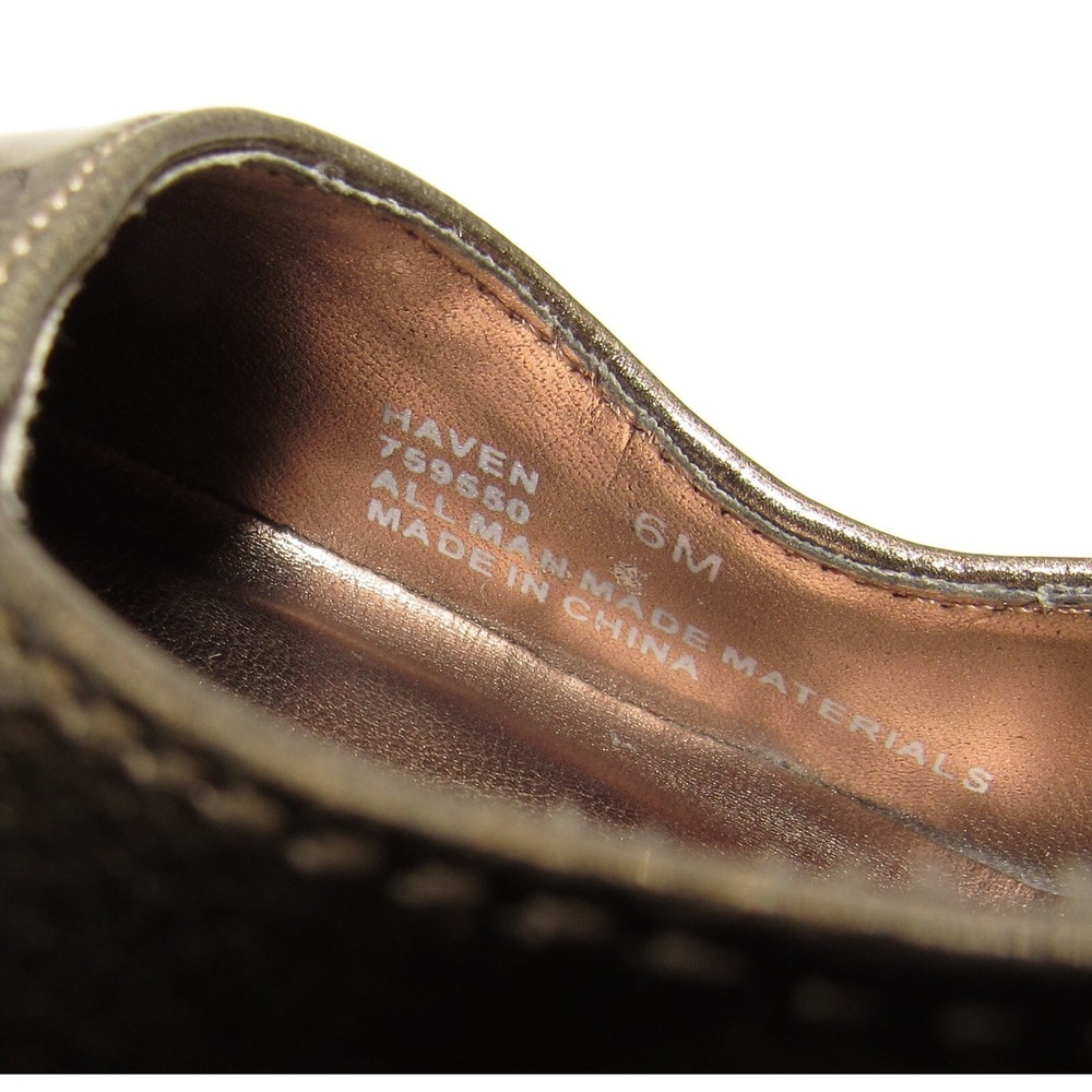 Etienne Aigner Bronze Pumps Faux Patent Leather 2.75 Inch Heel Size 6M - Picture 6 of 7
